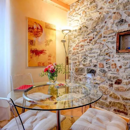 Apartment Regina Del Lago-monolocale Magnolia *